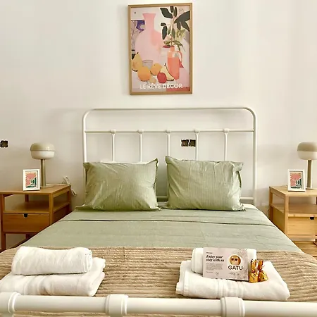 Gatu Estudios En Playa Victoria 加的斯