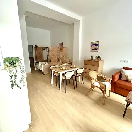 Gatu Estudios En Playa Victoria 公寓 *